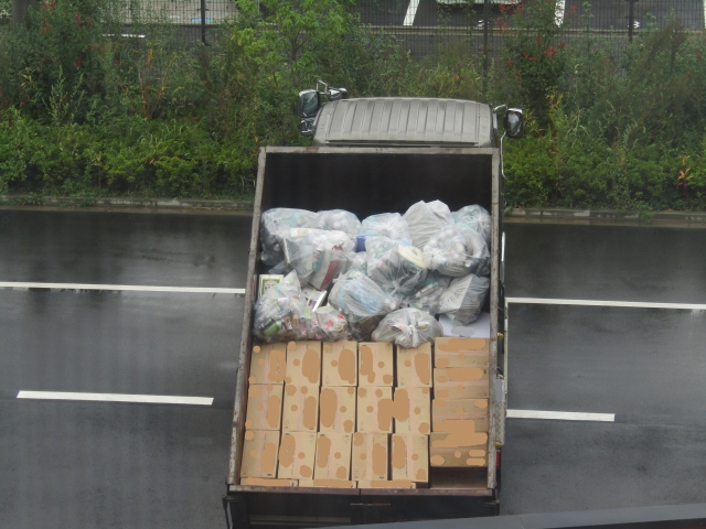 産業廃棄物許可車両
