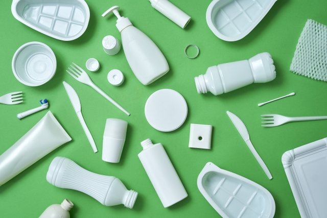 白色のプラスチック製品