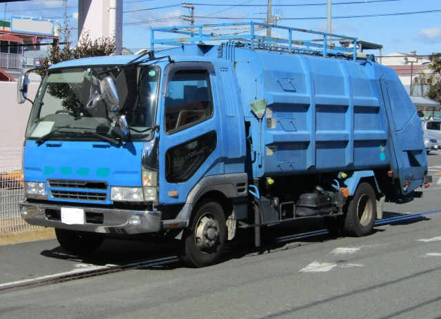 トラック