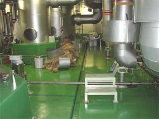 漏えいの現場写真（防油堤内）