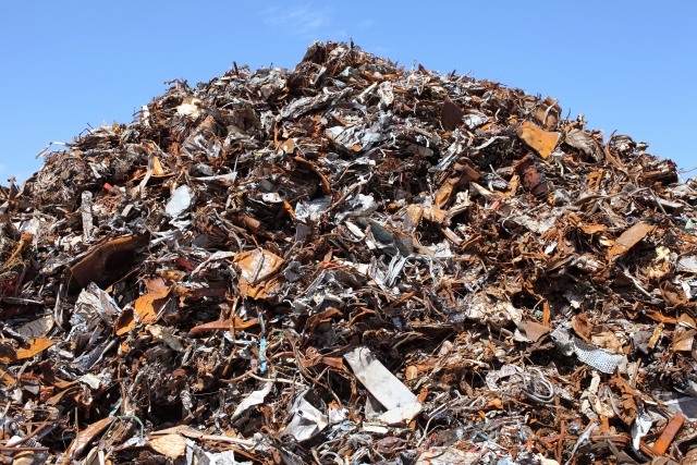 大量の産業廃棄物