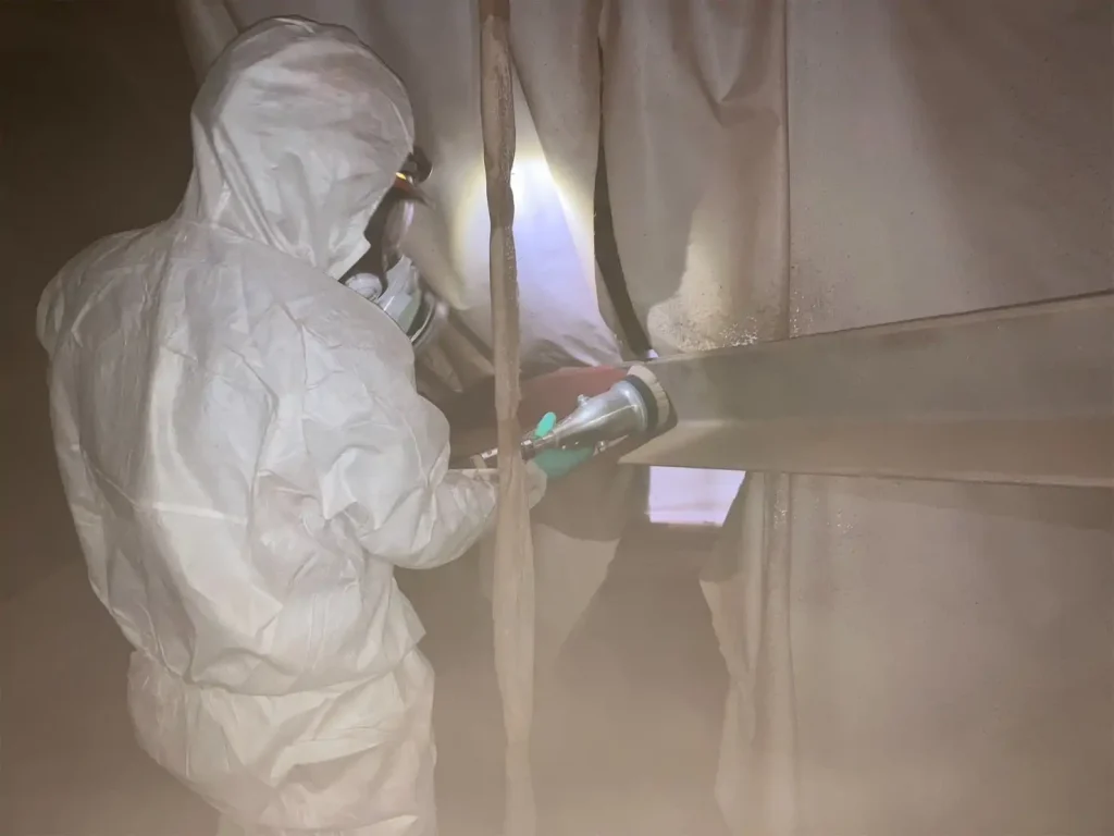 バキュームブラストでの研磨作業