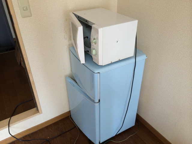 電子レンジと冷蔵庫