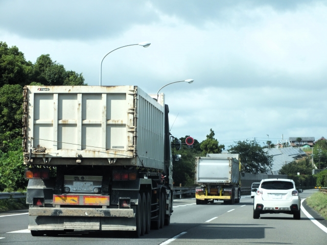 産業廃棄物運搬