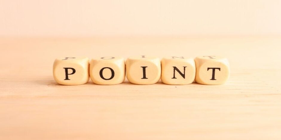 木製キューブに「POINT」と書かれた文字が並んだ画像