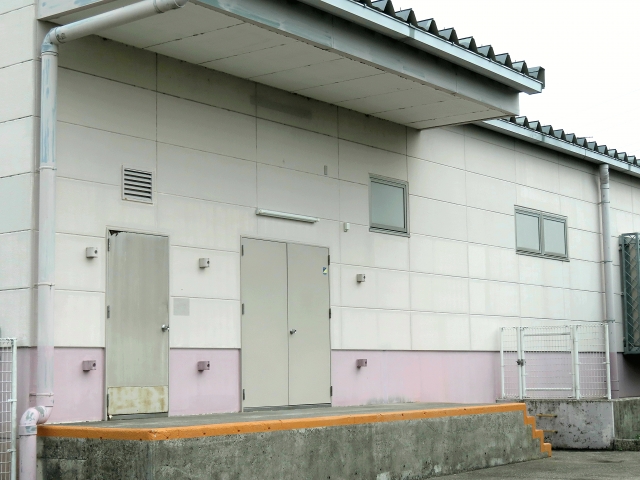 倉庫の外観