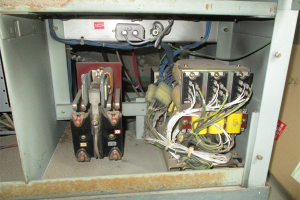 エレベーターのコンデンサ